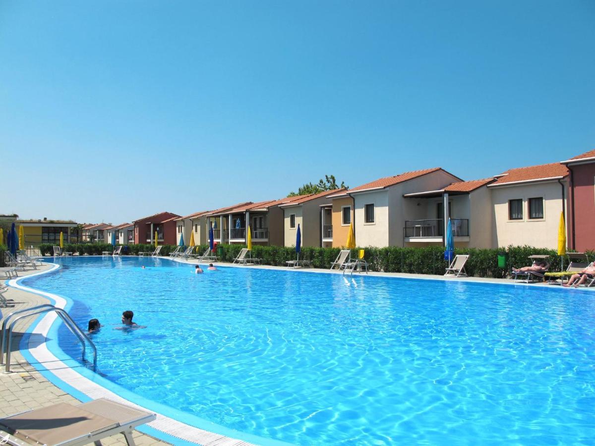 Apartment Belvedere Village-4 By Interhome Castelnuovo del Garda Exterior photo