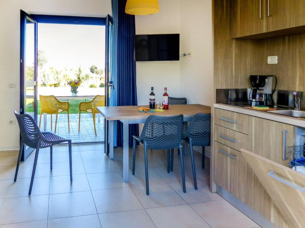 Apartment Belvedere Village-4 By Interhome Castelnuovo del Garda Exterior photo