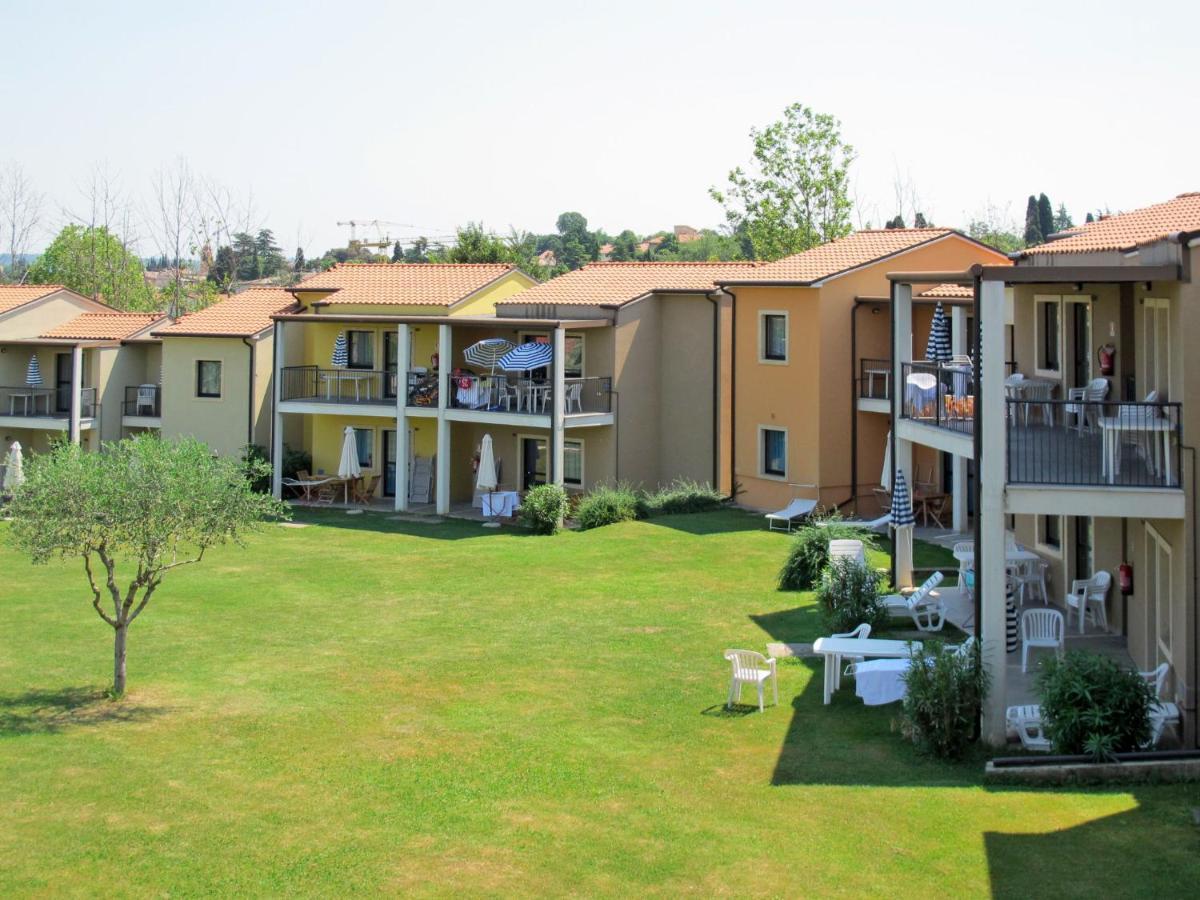 Apartment Belvedere Village-4 By Interhome Castelnuovo del Garda Exterior photo